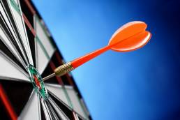 arrows and darts target